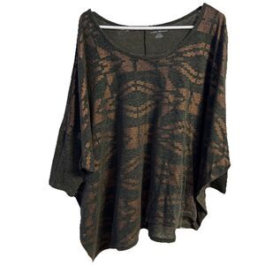 Lane Bryant Size 22/24 Top Green Geometric Stretch Pullover Asymmetrical Hem